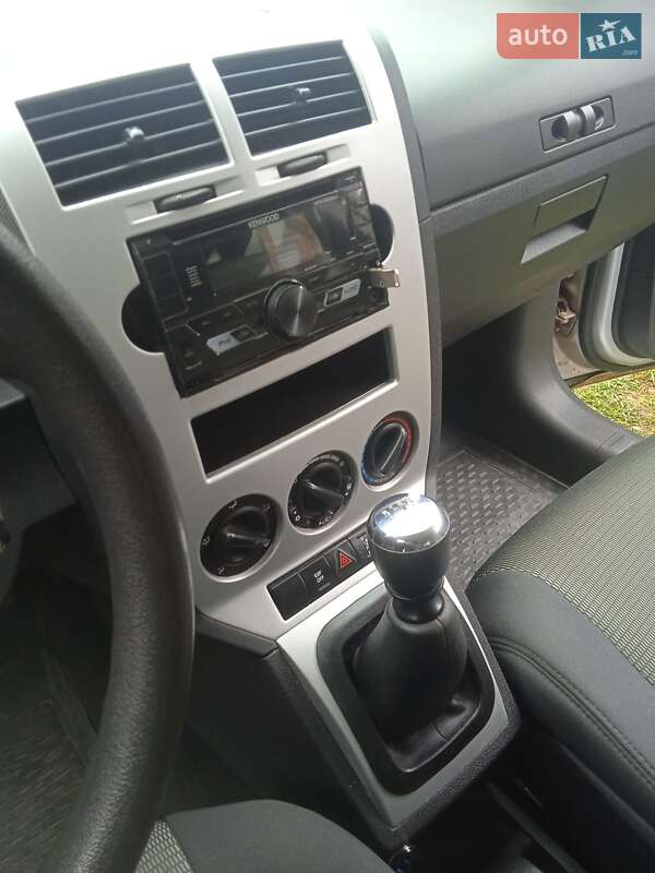 Седан Dodge Caliber 2008 в Межгорье фото 23 Седан Dodge Caliber 2008 в Межгорье