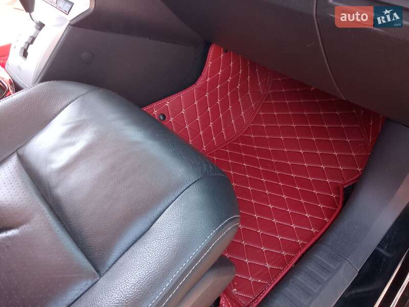 Внедорожник / Кроссовер Dodge Caliber 2008 в Новояворовске