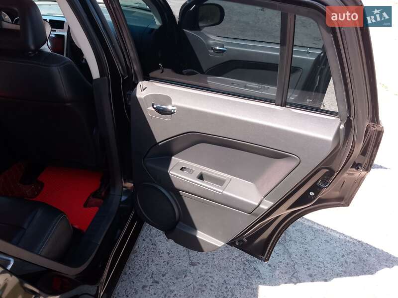 Внедорожник / Кроссовер Dodge Caliber 2008 в Новояворовске