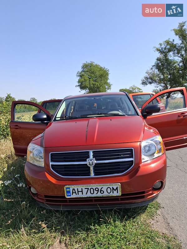 Позашляховик / Кросовер Dodge Caliber 2008 в Ватутіному фото 2 Позашляховик / Кросовер Dodge Caliber 2008 в Ватутіному