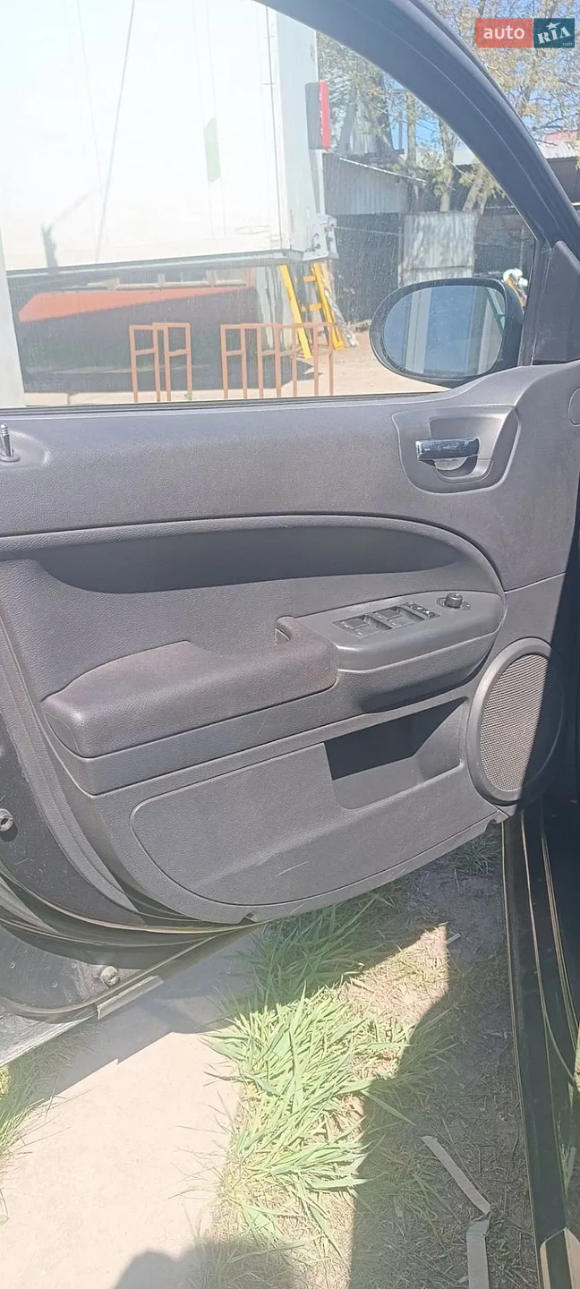 2010 Dodge Caliber - мініатюра 8