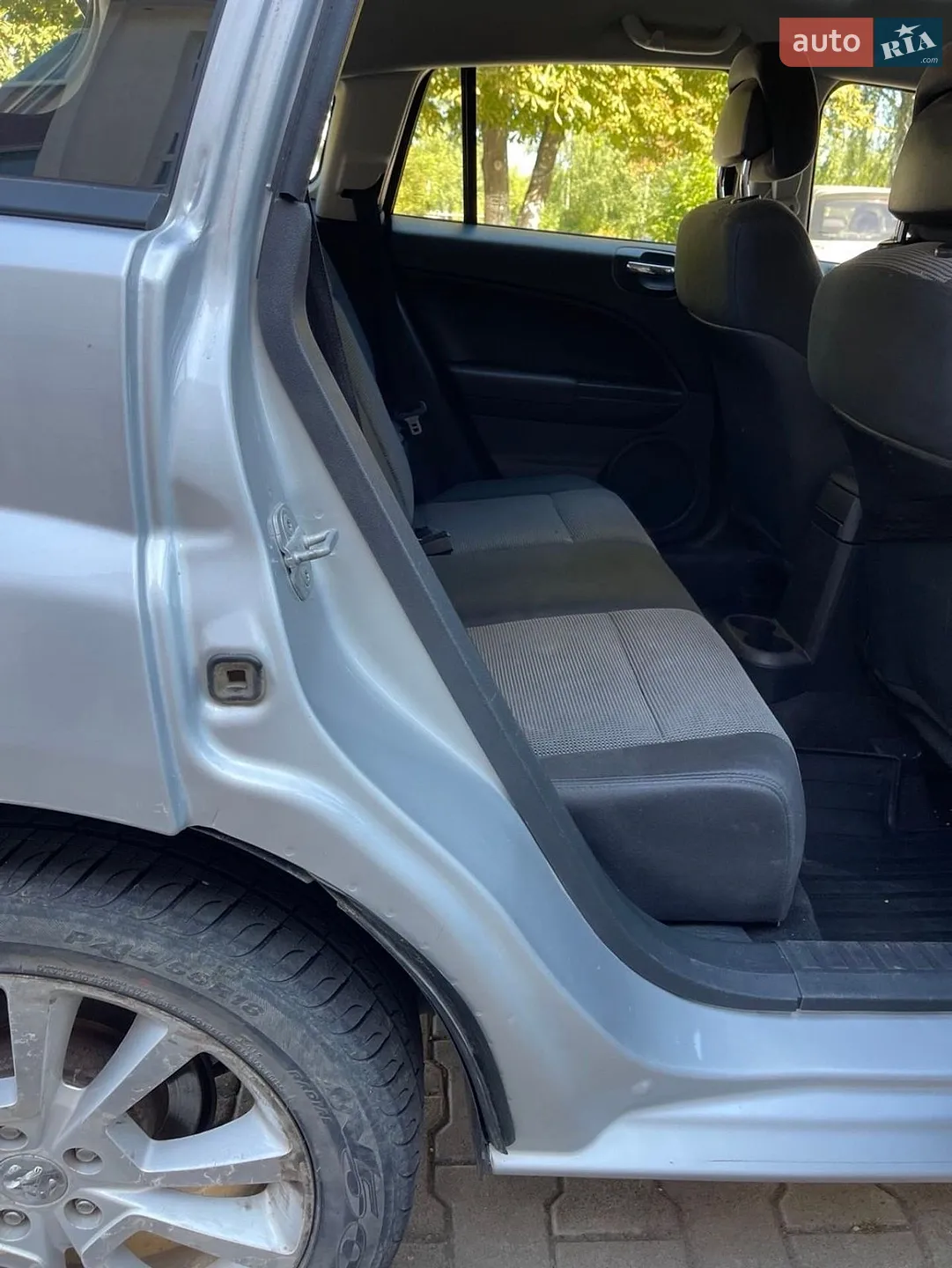 2011 Dodge Caliber - мініатюра 23
