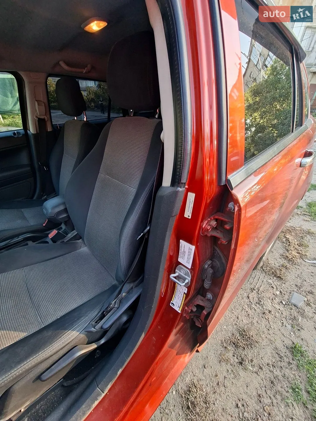 2010 Dodge Caliber - мініатюра 6