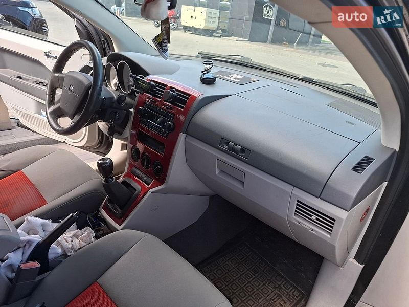 Позашляховик / Кросовер Dodge Caliber 2007 в Дніпрі