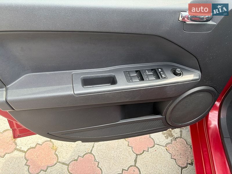 Позашляховик / Кросовер Dodge Caliber 2008 в Львові