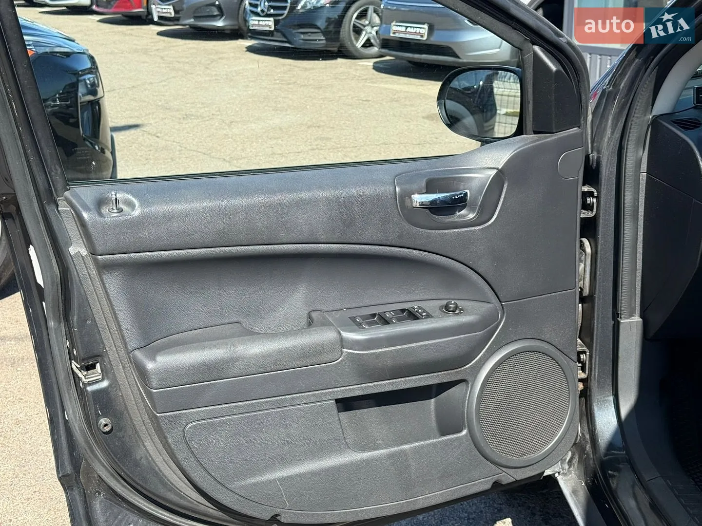 2010 Dodge Caliber - мініатюра 13