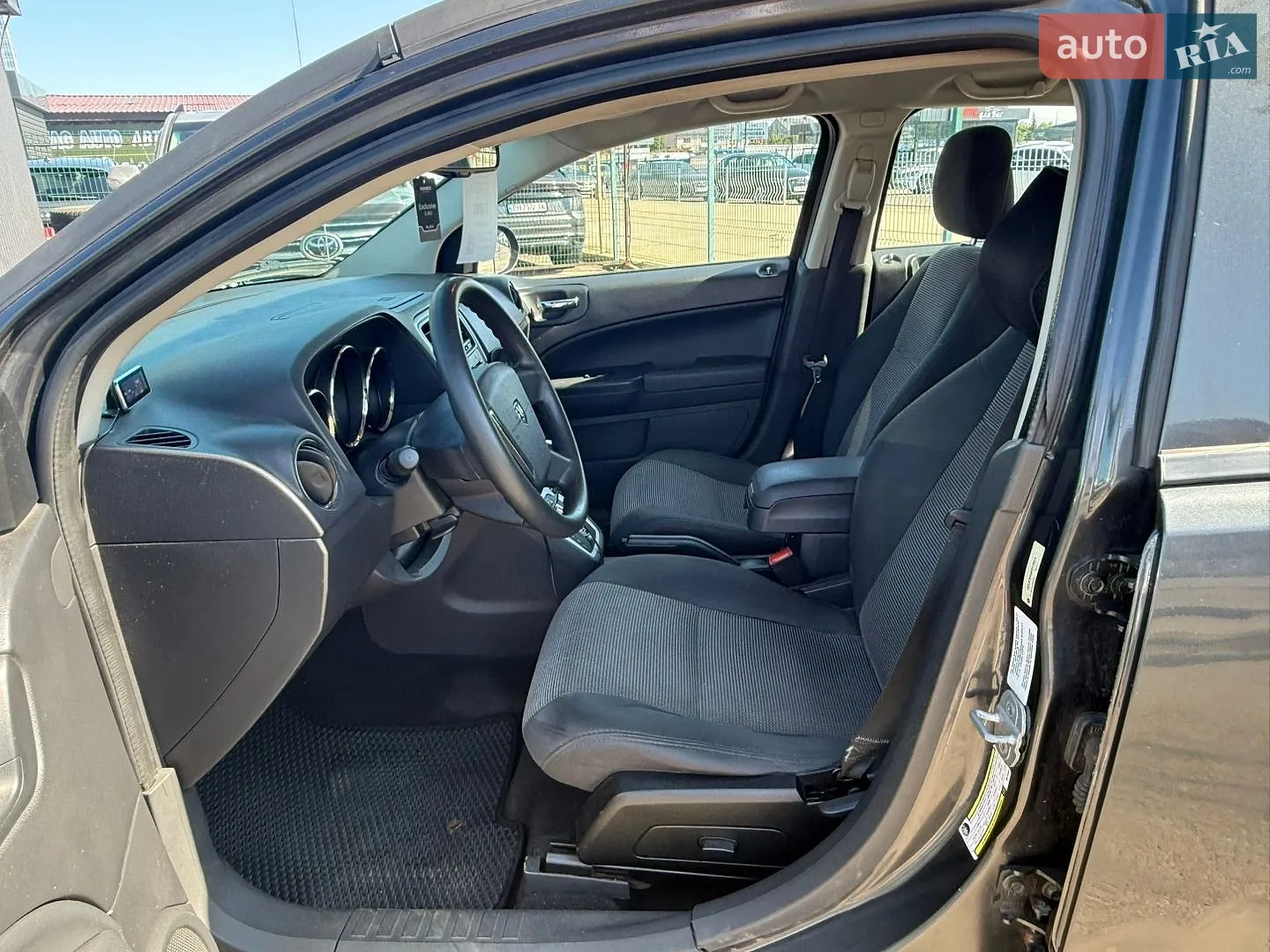 2010 Dodge Caliber - мініатюра 14