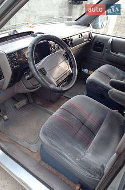 Минивэн Dodge Caravan 1992 в Кременчуге