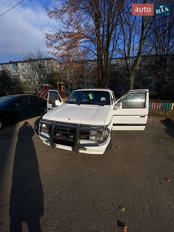 Мінівен Dodge Caravan 1990 в Житомирі