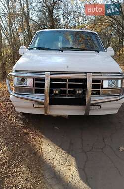 Мінівен Dodge Caravan 1990 в Житомирі