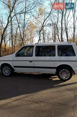 Мінівен Dodge Caravan 1990 в Житомирі