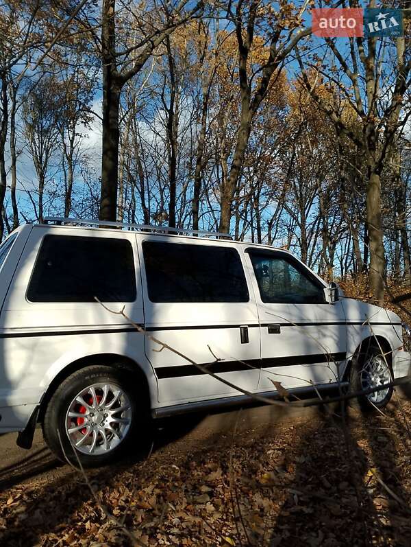 Мінівен Dodge Caravan 1990 в Житомирі
