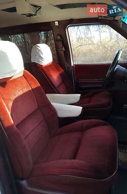 Мінівен Dodge Caravan 1990 в Житомирі