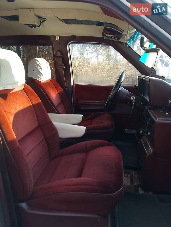 Мінівен Dodge Caravan 1990 в Житомирі