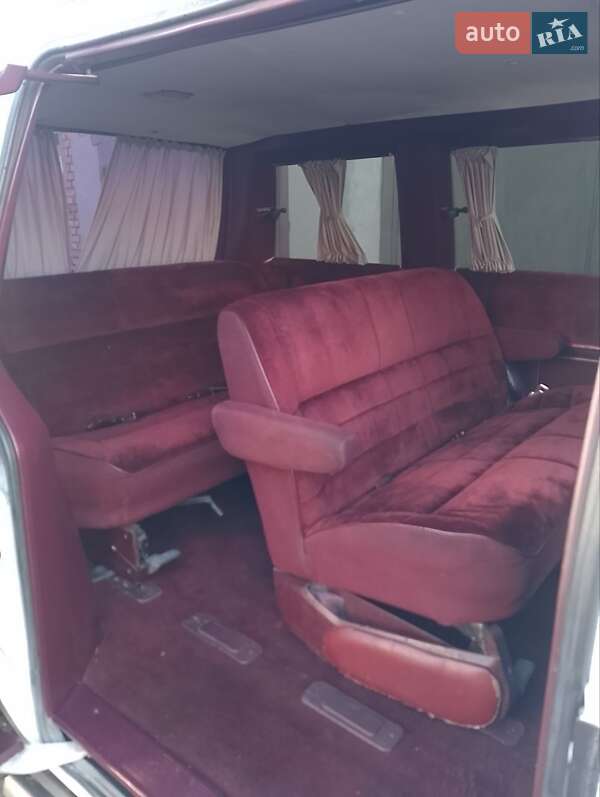 Мінівен Dodge Caravan 1990 в Житомирі