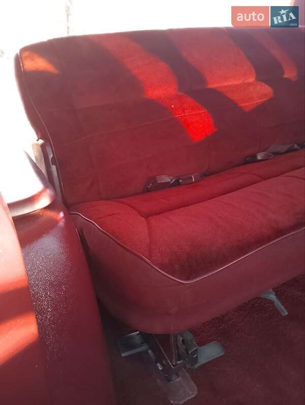 Мінівен Dodge Caravan 1990 в Житомирі