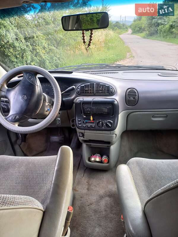 Минивэн Dodge Caravan 1996 в Дрогобыче фото 11 Минивэн Dodge Caravan 1996 в Дрогобыче