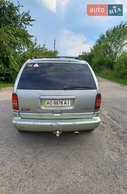 Минивэн Dodge Caravan 1996 в 