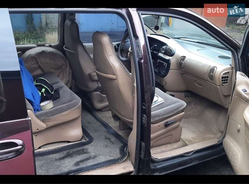 Мінівен Dodge Caravan 1997 в Кривому Розі