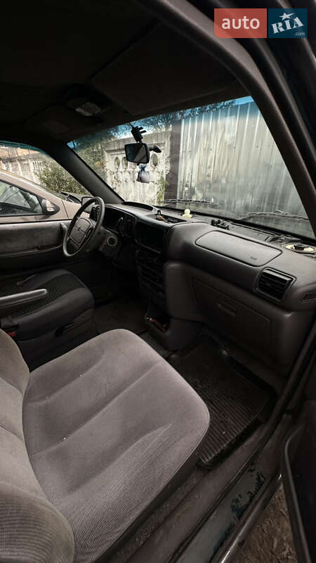 Мінівен Dodge Caravan 1995 в Києві фото 8 Мінівен Dodge Caravan 1995 в Києві