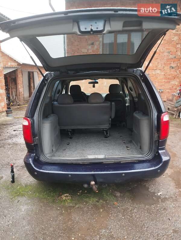 Минивэн Dodge Caravan 2005 в Кицмани