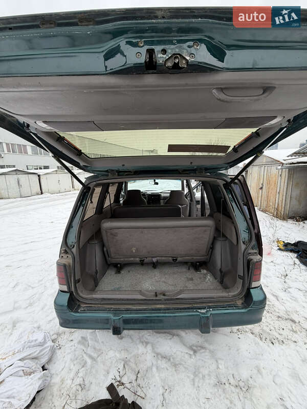 Минивэн Dodge Caravan 1995 в Киеве