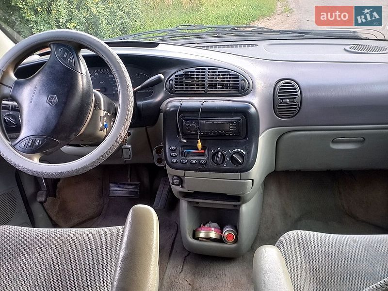 Мінівен Dodge Caravan 1996 в Дрогобичі