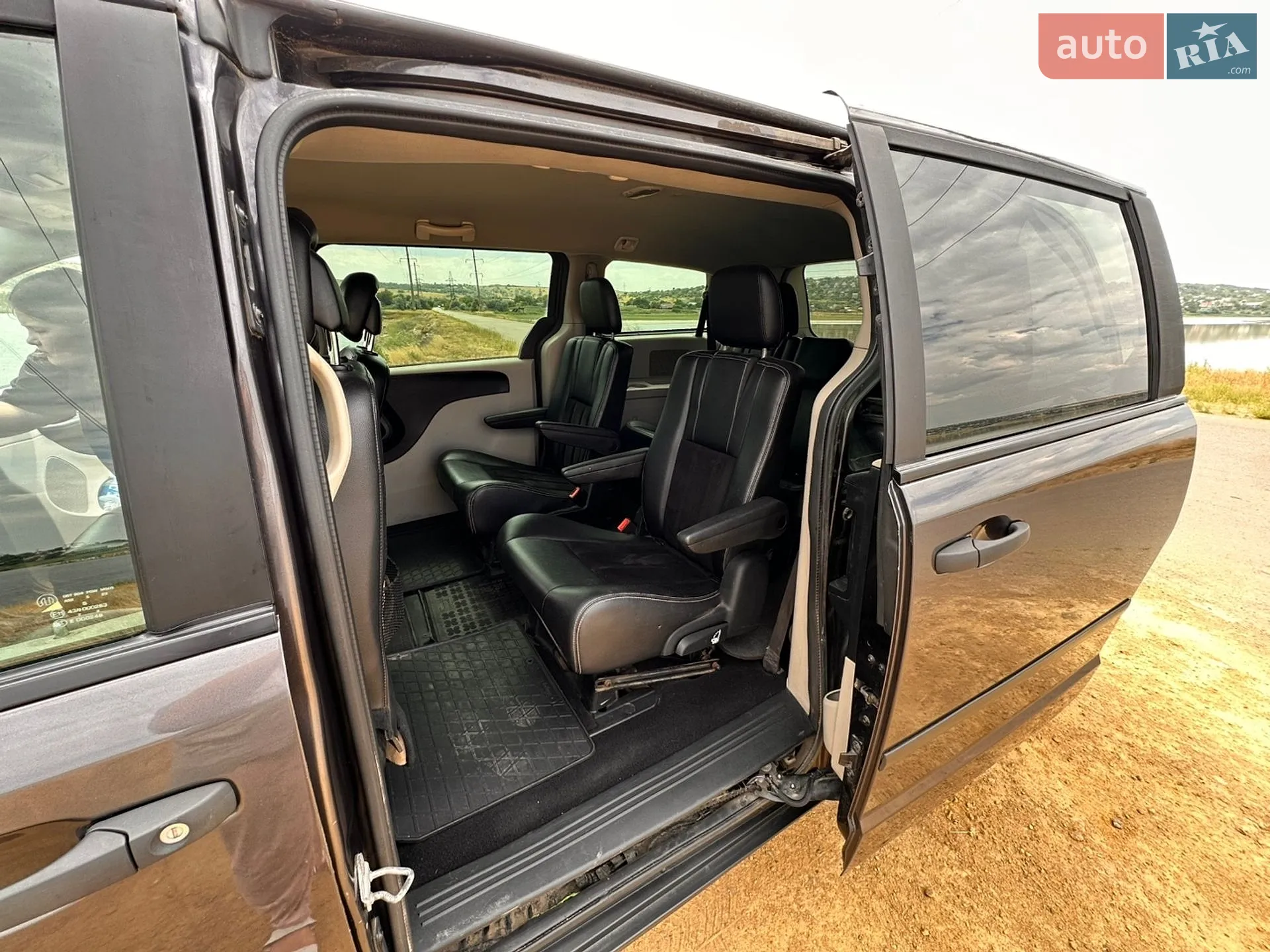 2015 Dodge Caravan - мініатюра 10