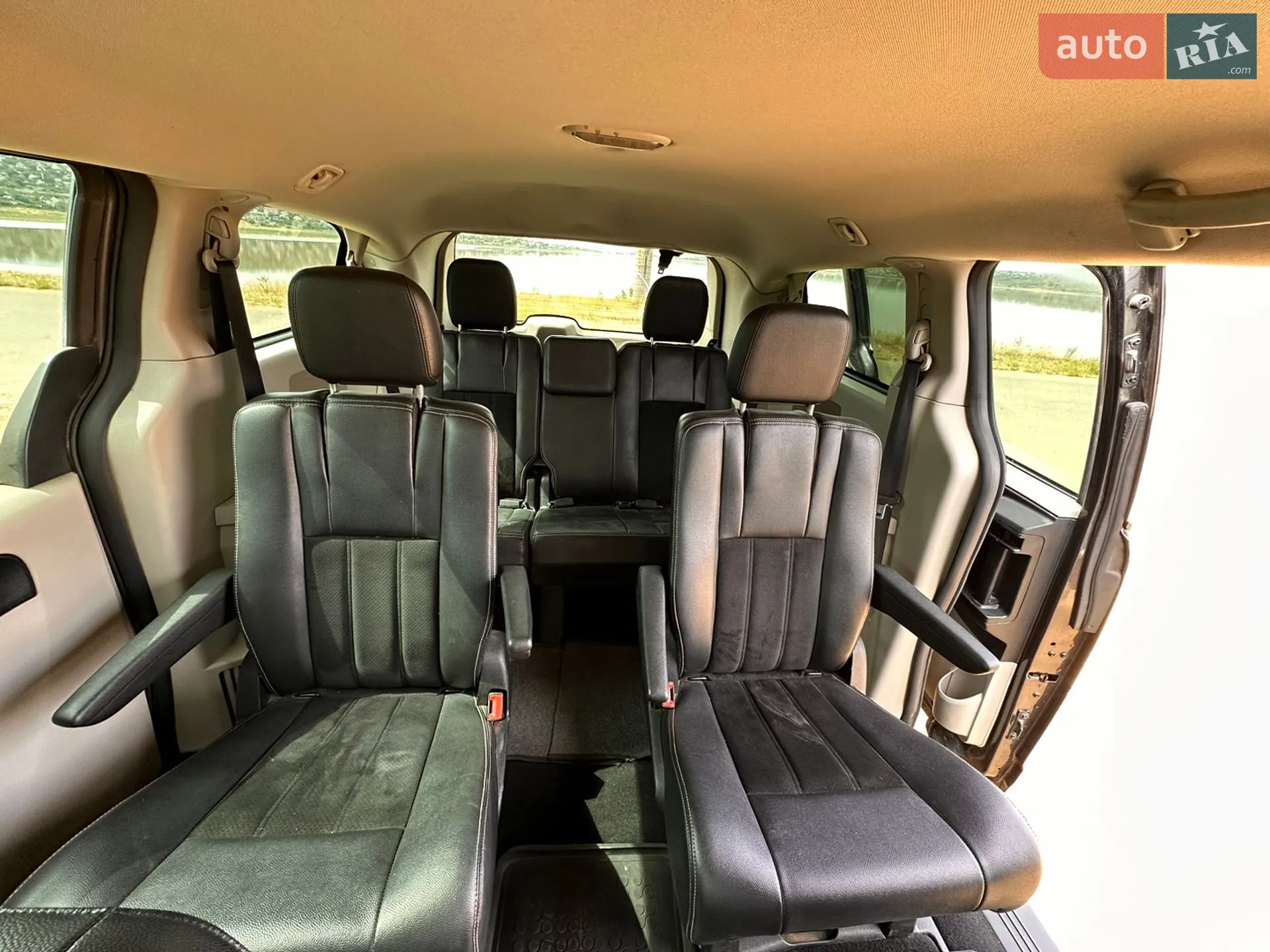 2015 Dodge Caravan - мініатюра 14