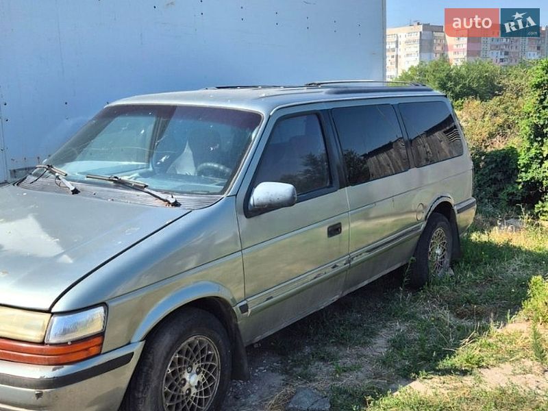 Dodge Caravan 1992