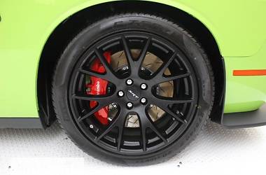 Купе Dodge Challenger 2017 в 