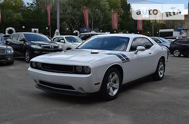 Седан Dodge Challenger 2012 в Киеве