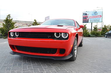 Купе Dodge Challenger 2016 в Львові