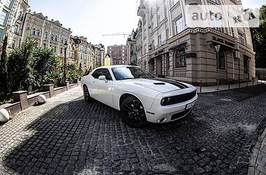 Купе Dodge Challenger 2015 в Киеве