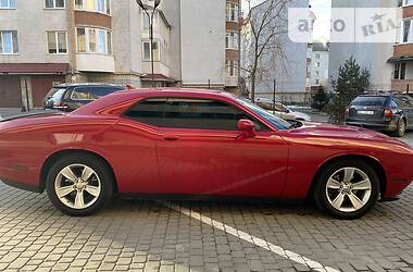 Купе Dodge Challenger 2016 в Львове