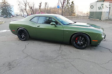 Купе Dodge Challenger 2017 в Киеве