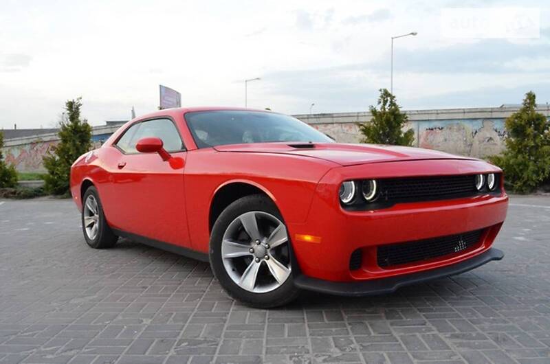 Купе Dodge Challenger 2016 в 