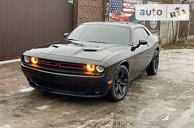 Купе Dodge Challenger 2016 в 