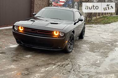 Купе Dodge Challenger 2016 в 