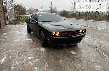 Купе Dodge Challenger 2016 в 