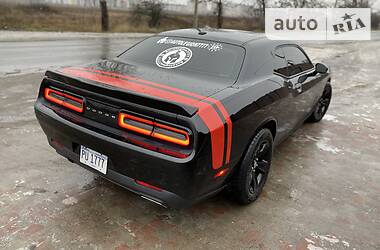 Купе Dodge Challenger 2016 в 