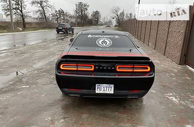 Купе Dodge Challenger 2016 в 