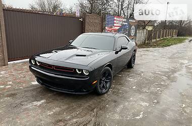 Купе Dodge Challenger 2016 в 