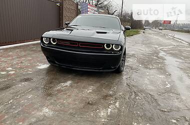Купе Dodge Challenger 2016 в 