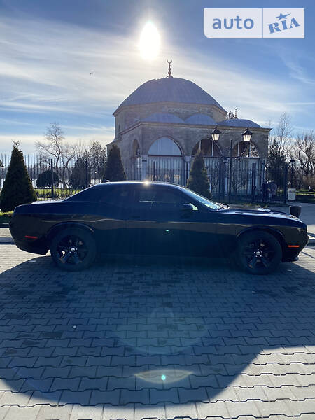 Купе Dodge Challenger 2016 в Києві фото 5 Купе Dodge Challenger 2016 в Києві