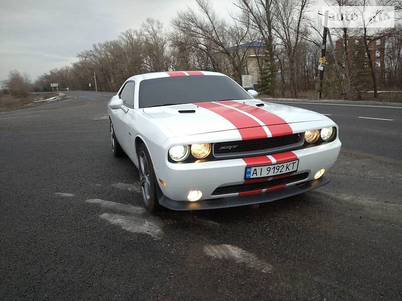 Купе Dodge Challenger 2011 в Каменском