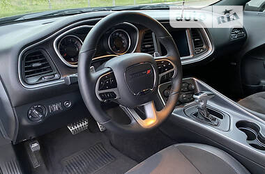 Купе Dodge Challenger 2017 в 