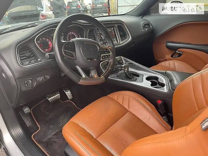 Купе Dodge Challenger 2019 в Києві фото 4 Купе Dodge Challenger 2019 в Києві