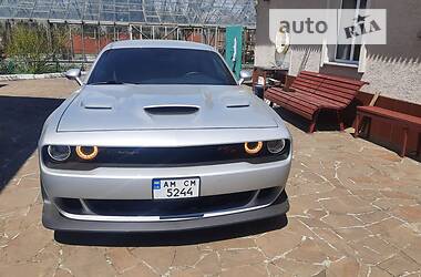 Купе Dodge Challenger 2019 в 
