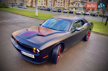 Купе Dodge Challenger 2018 в 